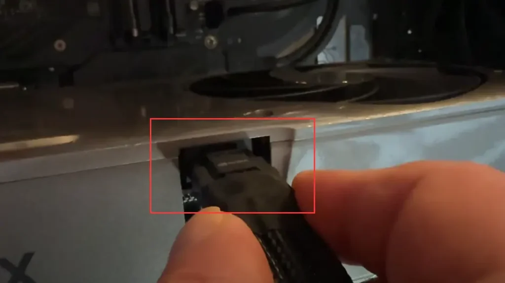 RTX 4080 SUPER graphics card does not produce this sound, indicating a lack of secure fixation 1